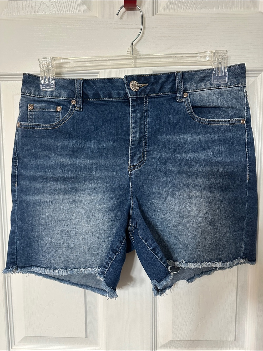Cato Women's Medium Blue Denim Jean Shorts